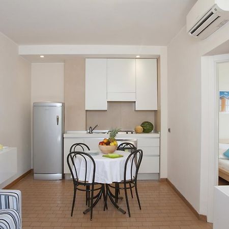Aris Residence Ριτσόνε Δωμάτιο φωτογραφία